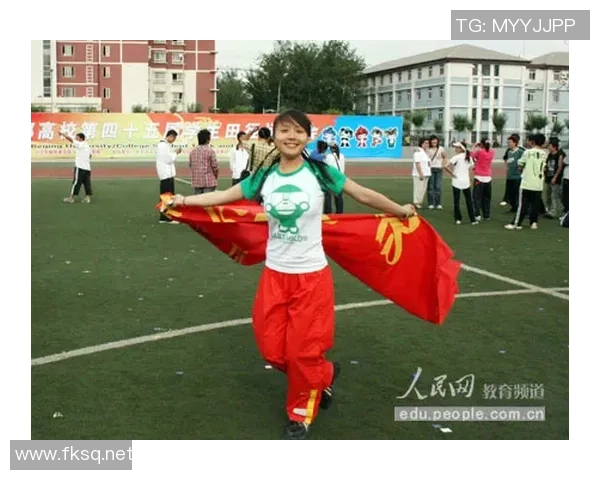 张秀英的足球人生:从草地到赛场的深度对话与心路历程 张秀英的足球人生:从草地到赛场的深度对话与心路历程