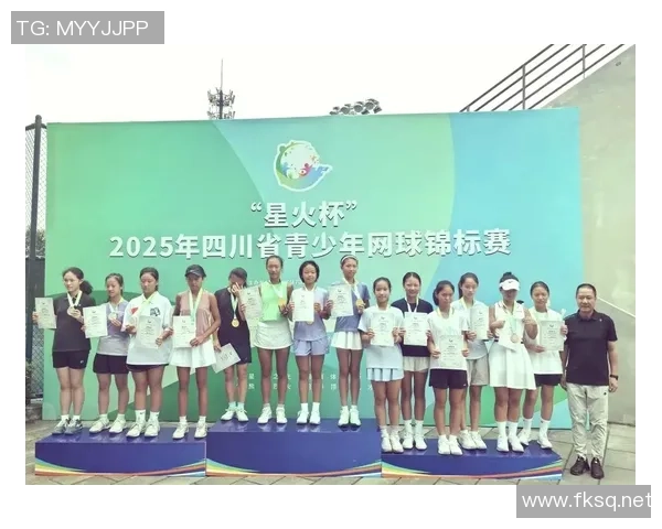 成都网球队的默契配合揭秘网球巨献带你领略团队精神与技巧的完美结合